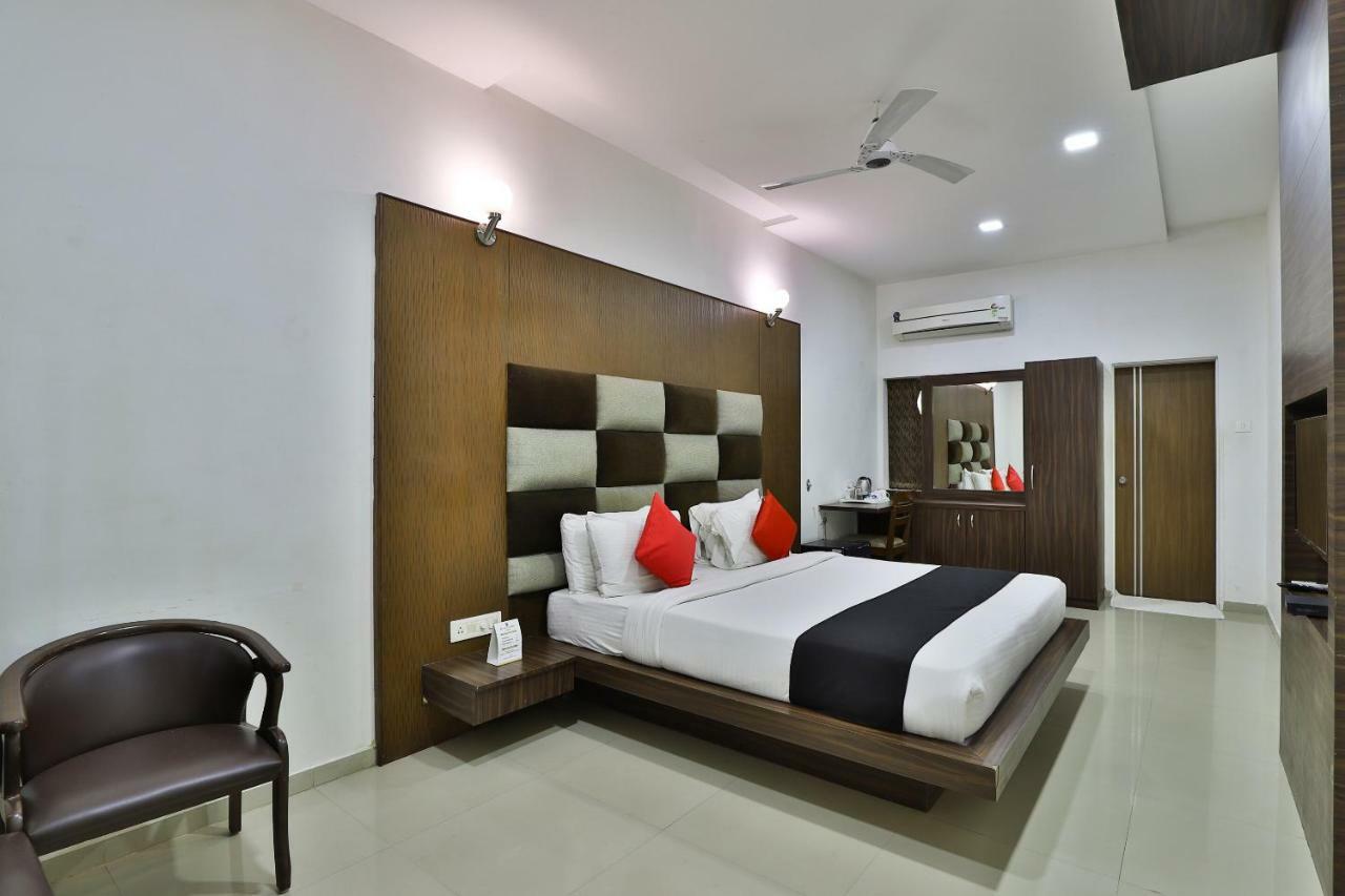 Banyan Paradise Resort Vadodara Luaran gambar